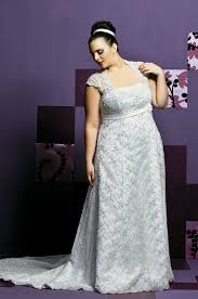 Resultado de imagem para novos modelos de plus size para noivas