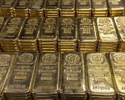 Gold price hits three-month high amid fears over Iran war and Trump economy - The Guardian