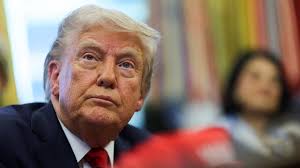 Judge Halts Trump's Government Overhaul: Mass Layoffs Temporarily Paused