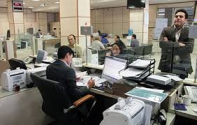وعده تعیین‌تکلیف ۷۰۰ هزار نیروی شرکتی روی هوا ماند/ دولت: فعلاً قرارداد مستقیم نداریم!