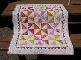 Résultat de recherche d'images pour "pinwheel quilt patterns"