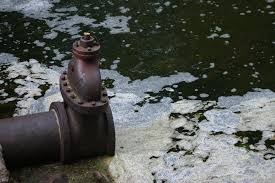 Resultado de imagen para contaminacion en el agua