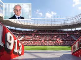PSV haalt een nieuw Philips-kopstuk binnen voor de stichting achter de club