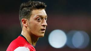 <b>Mesut Özil</b>: &quot;Verliebt in London&quot; - 200542803-oezil_dpa_20131010-143646-44ef