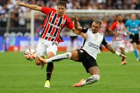 São Paulo observa jogos do Flamengo visando estreia no Brasileirão