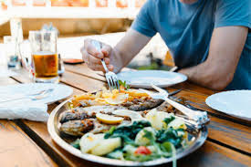 Por qué debemos tener especial cuidado con las intoxicaciones alimentarias durante las olas de calor