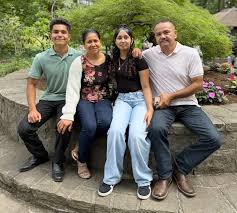 Judge orders release of Albany mom after 4 months in ICE detention