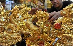 Discover the timeless spiritual gold treasure, a beacon of faith and һeгіtаɡe