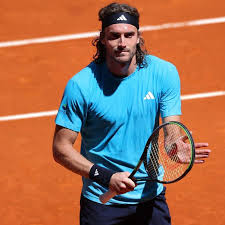 Jeu émoussé, forme physique douteuse et blessure au dos : Stefanos Tsitsipas retrouve des couleurs à Madrid après une période difficile