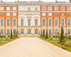 Image of Sir Christopher Wren Hampton Court Palace Baroque addition