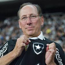 Botafogo quita dívida, deixa transfer ban da Fifa e pode inscrever atletas