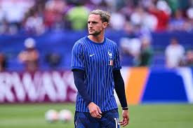 Adrien Rabiot sobre Deschamps: "Está tratando de no afectar al grupo"