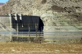Tehran dam runs dry, Lake Urmia collapse displaces residents | Iran International
