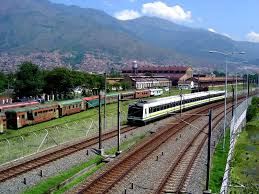 Resultado de imagen para historia metro medellin