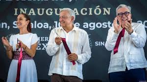 Gobernador mexicano acusado de narco deja de nuevo el cargo