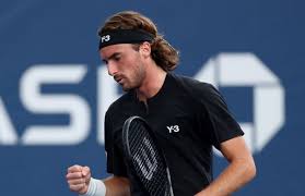 Tsitsipas avanza en el US Open: análisis de su desempeño y futuro en el torneo - Imagen principal del artículo