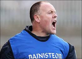 Dromore manager Noel McGinn shouts instructions from the touchline during the replay at Newry - _44232779_noel_mcginn