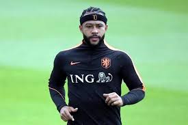 Depay y Aké ya jugaron en tierras regias