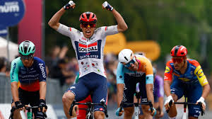 Resumen del Giro de Italia: ganador y resultados de la etapa 1