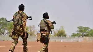 Attaque meurtrière au Niger: 34 soldats tués près du Mali - Imagen principal del artículo