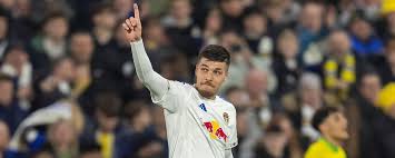 Premier League striker and ex-Netherlands defender's nephew called up by Suriname for World Cup playoffs
