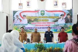 Wabup Syamzurizal Janji Jalan Lubuk Dalam Segera Diaspal - Riaumandiri.co