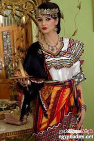 اللباس التقليدي الجزائري Images?q=tbn:ANd9GcSRQJ8UU7wjjjnWPSvj0wLZHXTvGCQt9hCGEu0J8OVFJFkNk0s-XQ