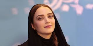 مینا سریال از یاد رفته در 6 سالگی؛ بهنوش طباطبایی در دهۀ 60 چقدر بامزه بوده