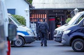 D: 1.200 Polizisten bei Razzia gegen „Hells Angels“