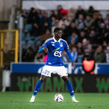 Estrasburgo vs. Auxerre: Bajas Sensibles y Regresos Clave en la Ligue 1