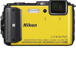 Gambar Nikon Coolpix AW130 waterproof camera