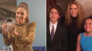Lucero, como pocas veces, publica foto de su hijo: así luce ahora José Manuel a sus 24 años