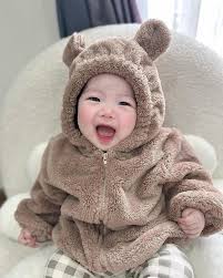 Macbebe🍂 Còn bác bác vẫn chưa sở hữu chiếc áo lông tai thỏ ...