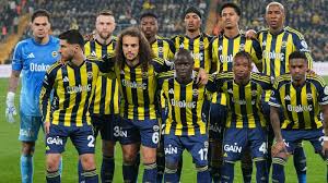 Fenerbahçe’de kart alarmı: 8 futbolcu sınırda yer alıyor