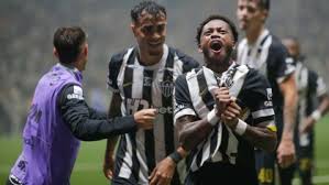 Fred brilha, Atlético-MG vira sobre Cruzeiro e vai à semi da Copa do Brasil