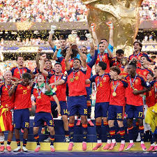 Espanha volta ao topo do ranking da Fifa após título da Copa; Brasil sobe uma posição
