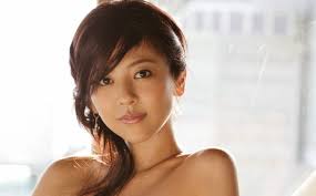 Nom : Miho Shiraishi Nom en Japonais : 美帆白石. Date de naissance : 08 Août 1978. Signe : Lion Taille : 1m60. Groupe sanguin : A - 2821198986_small_1