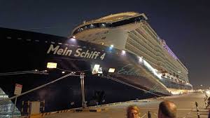 „Mein Schiff“ 4 und 5 stecken weiter fest – weitere Kreuzfahrten abgesagt