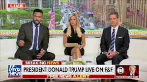 Trump’s Awkward On-Air Comment About Ainsley Earhardt Sparks Debate: Is Age or Inappropriate Behavior the Real Issue?