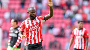 Posible alineación del PSV: ¿hará Geertruida su debut como titular?