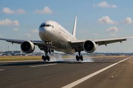 Qatar–United States: Qatar Airways Boeing 777F Crew Reprimanded by Houston ATC Over Multiple Ground Errors