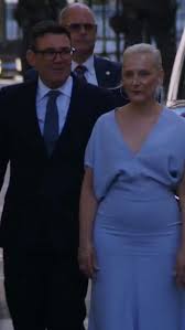 Burnham and wife arrive at Downing Street