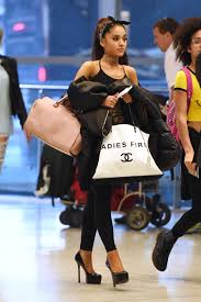 Resultado de imagem para ariana grande 2015