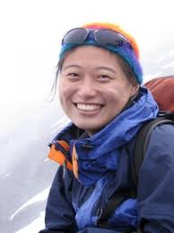 Linda Tan, who is attempting to be Singapore&#39;s first woman on Everest, has not been heard from since yesterday. She last called Singapore from Camp 4, ... - linda-tan-face