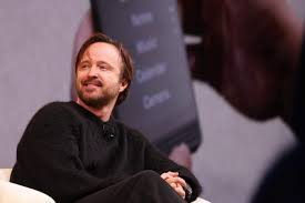 Aaron Paul giving up smartphone