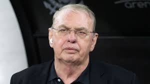Stabile desabafa sobre finanças do Corinthians, revela reunião de 4 horas com SAFiel e projeta mudança em 5 anos: 'Não tenho varinha de condão'