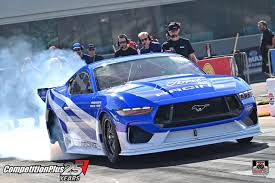 FORD’S 2,200-HORSEPOWER ELECTRIC MUSTANG REWRITES DRAG RACING HISTORY AT ZMAX