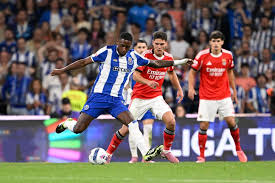 A reorganização do futebol profissional