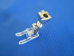 Résultat de recherche d'images pour "Open Toe Embroidery Foot"