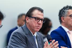 Não há possibilidade de compensação tributária ou fiscal, diz Marinho sobre fim da escala 6x1